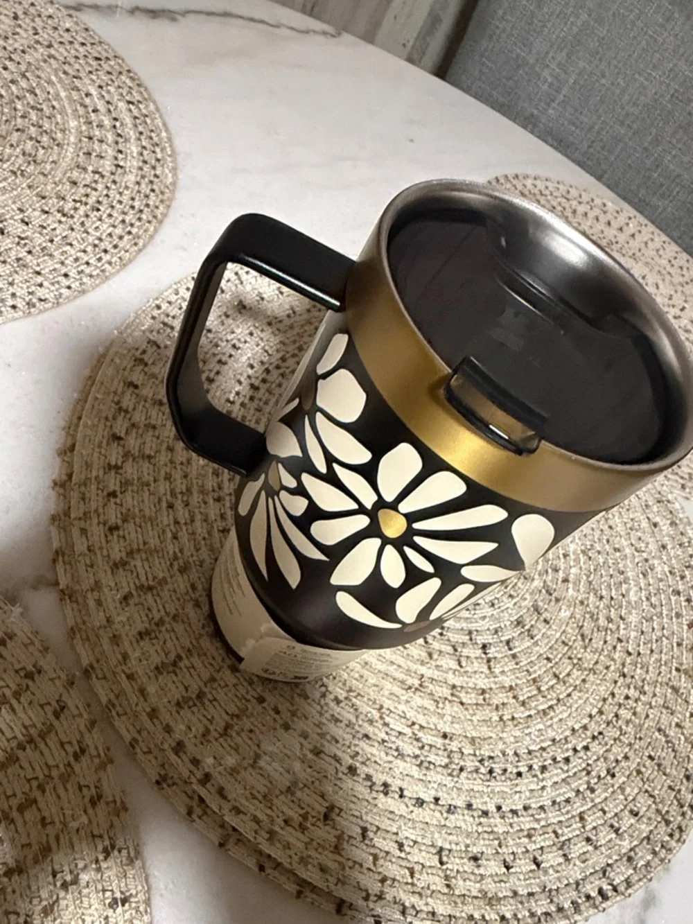 🛑 Sold on another platform 🛑Stanley Everyday Suburban Mug - Wild Blooms 24oz - Picture 3 of 4